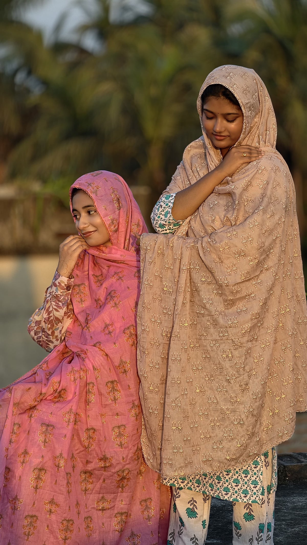 Daily Wear Cotton Printed Dupatta – Bubblegum Pink & Sandy Beige Booti