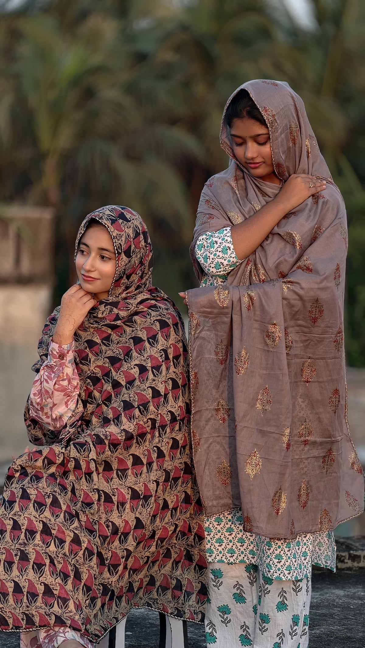Daily Wear Cotton Printed Dupatta – Indigo Pink Paisley & Dusty Taupe Gold Booti
