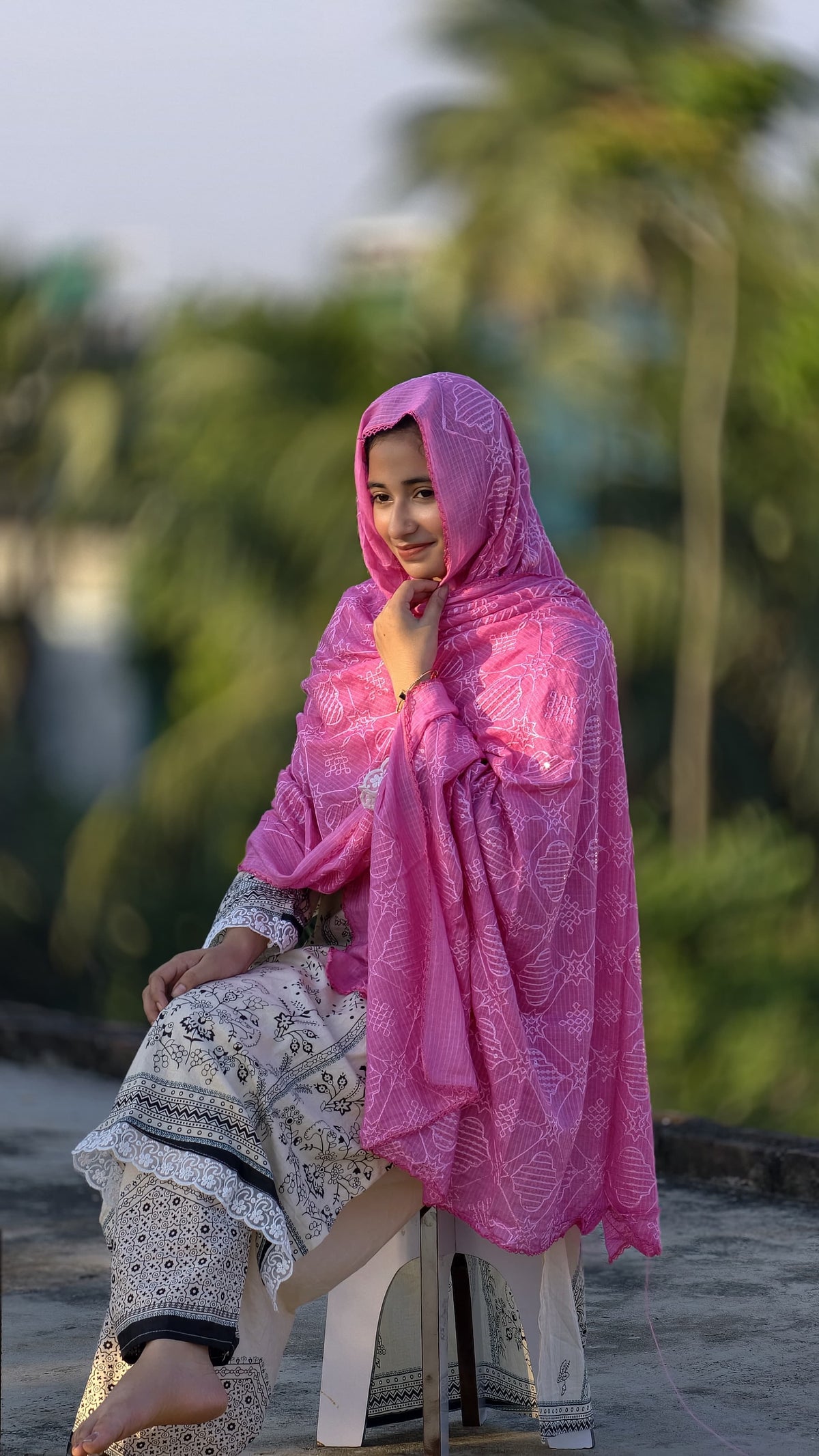 Daily Wear Cotton Kota Dupatta – Vibrant Rani Pink Geometric Batik & Sequins
